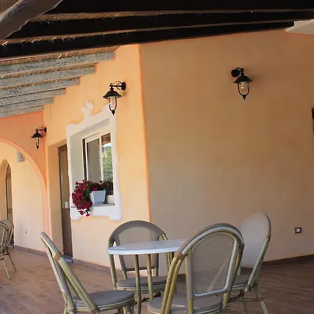 Maria Caderina Village Hotel 4*