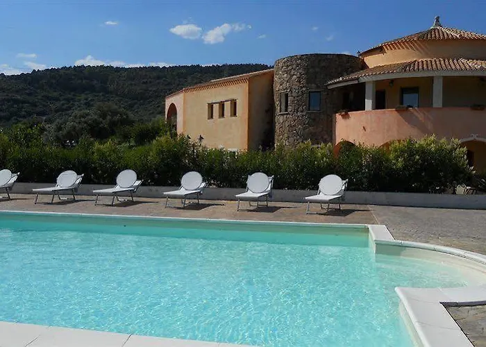 Maria Caderina Village Hotel 4*